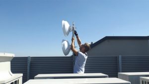 Alternative Lösungen für eine einwandfreie Internetnutzung bietet die Firma Omrex mit dem Richtfunk.