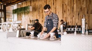 Bei der Beschäftigung von Studenten und Schülern gibt es Regeln zu beachten.