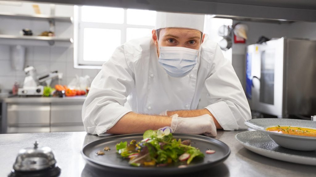 So können Gastronomen und Hoteliers den gestiegenen Anforderungen der Gäste an die Hygiene gerecht werden.