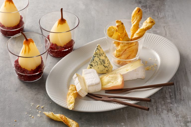 Porzellankollektion Vibes von Schönwald: Das Relief schafft die Balance zwischen Tradition und Moderne.