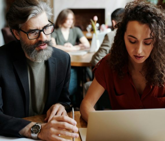 pexels-edmond-dantes-4339799